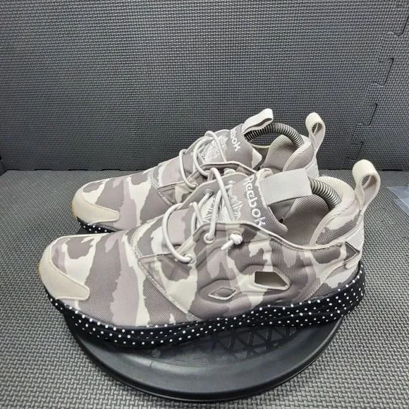 Womens Sz 9 Camo Sand Cliff Stone Reebok Furylite GM Athletic Shoes - Picture 3 of 8